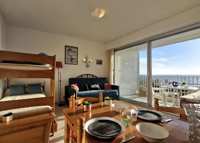 Appartement Royan - Un Réveil Face à La Pour Ce Au Charme Rustique - Du Pigeonnier Royan