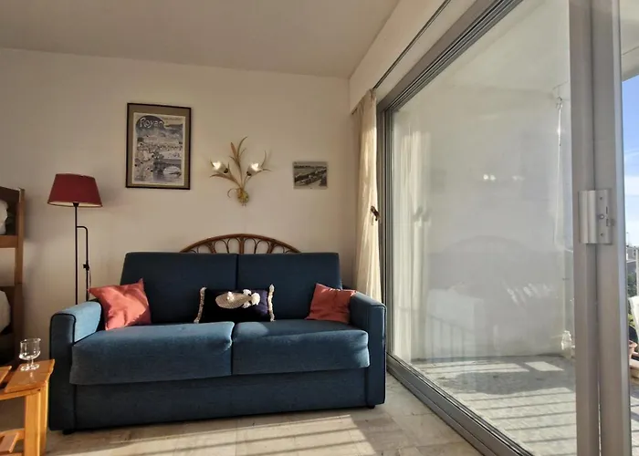 Royan - Un Réveil Face à La Pour Ce Au Charme Rustique - Du Pigeonnier Royan