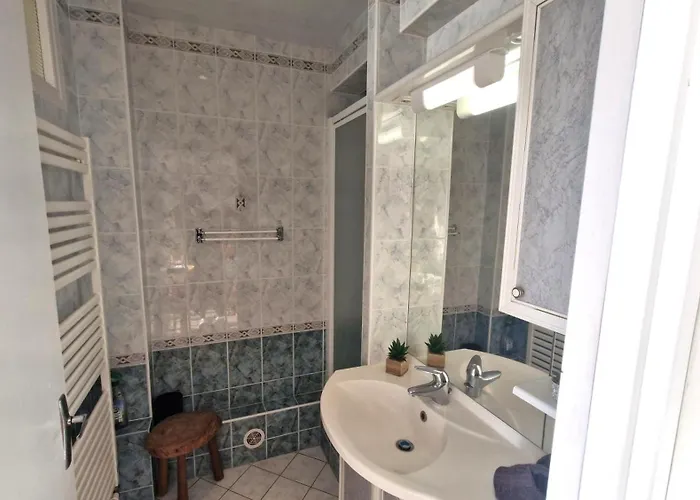 Royan - Un Réveil Face à La Pour Ce Au Charme Rustique - Du Pigeonnier Appartement Royan