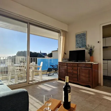 Royan - Un Reveil Face A La Pour Ce Au Charme Rustique - Du Pigeonnier * Royan