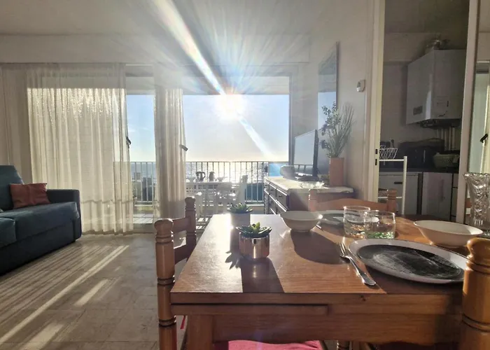 Royan - Un Reveil Face A La Pour Ce Au Charme Rustique - Du Pigeonnier Apartment